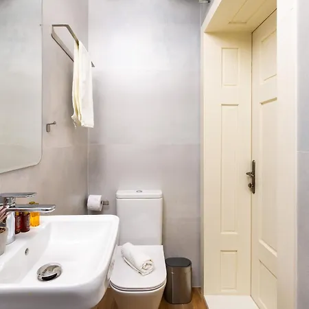 Kosmos In The Area In Apartment *